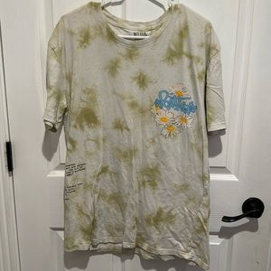 Women’s large oversized graphic shirt